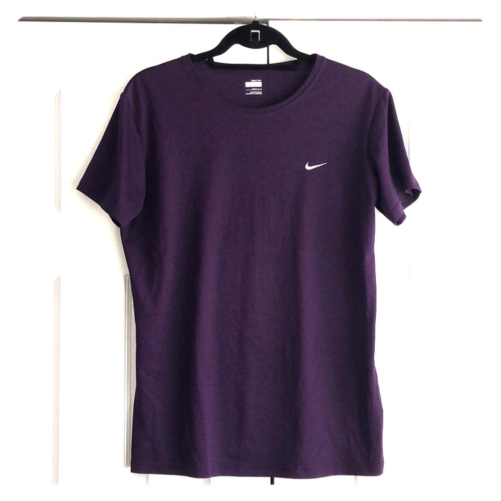 NIKE women’s FIT DRY short sleeve T-shirt - L